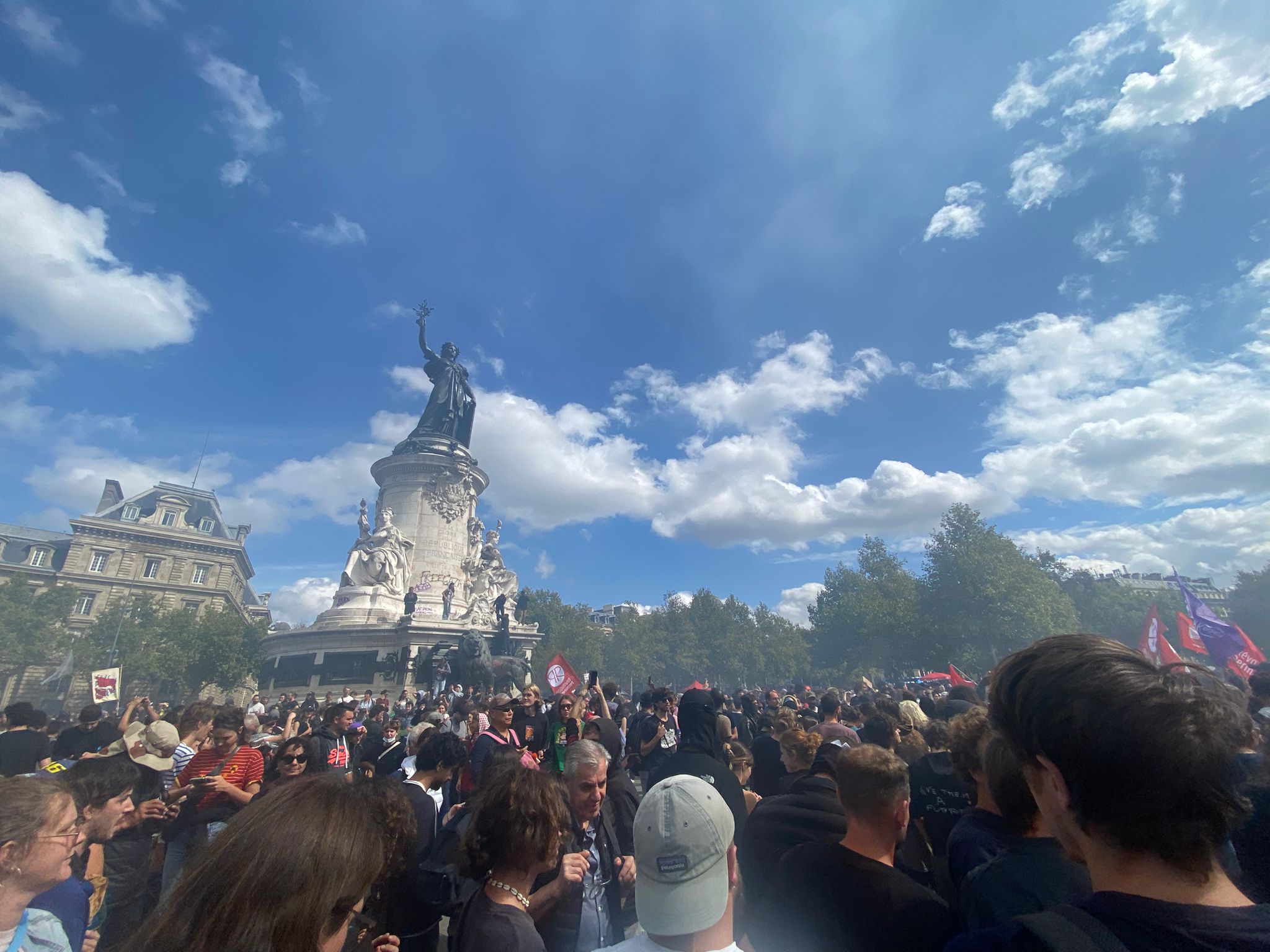 Block everything: the struggle in France