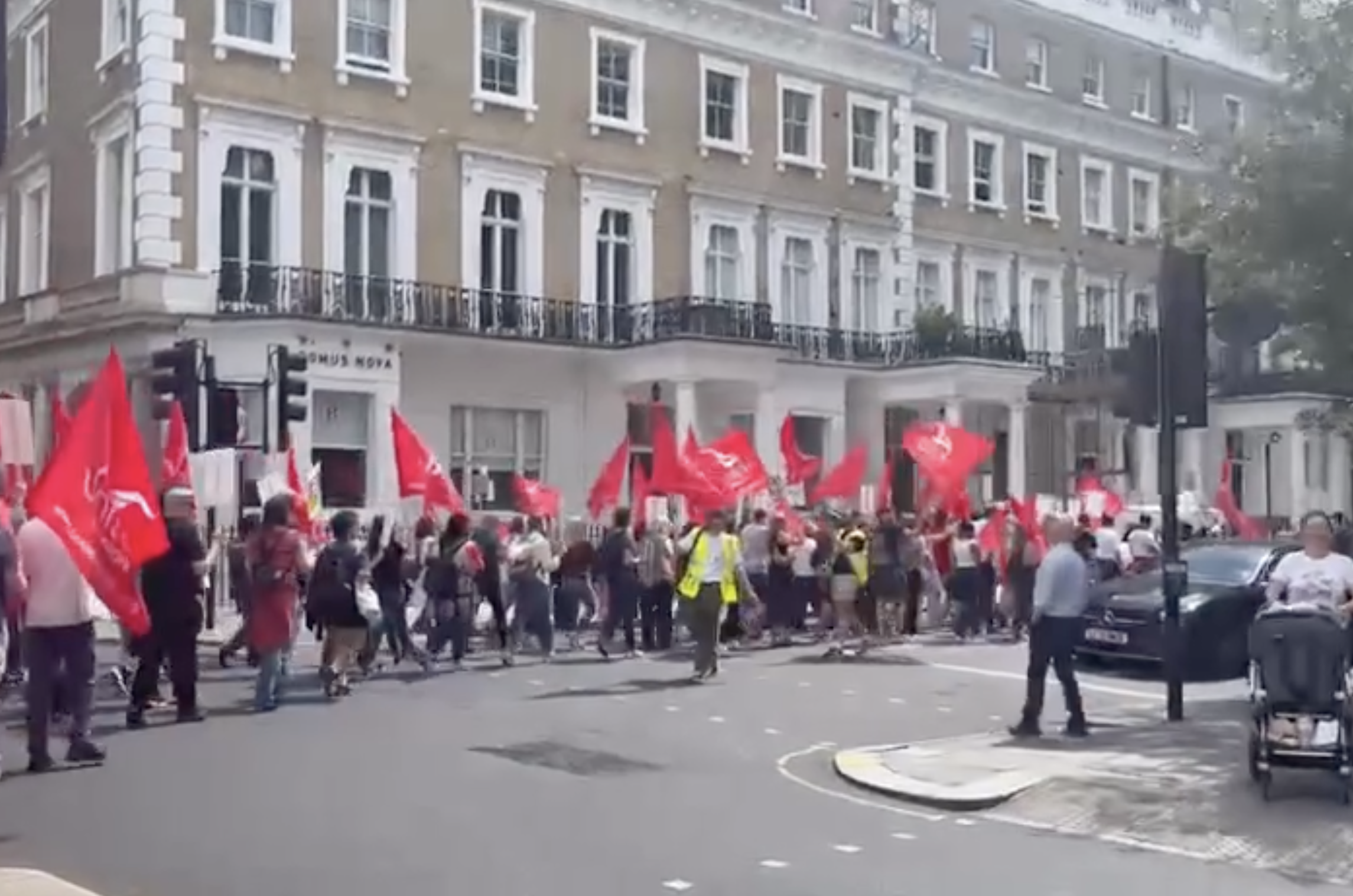 Support the strikers at the Institute of Cancer Research